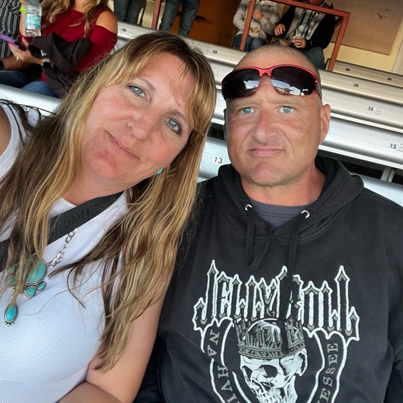 Meet your Posher, Sarah - Picture 1 of 1